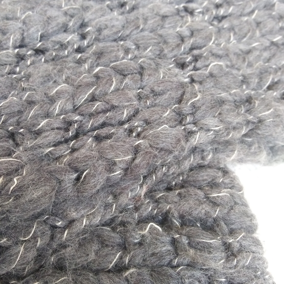 Roxy Chunky Knit Infinity Scarf Grey - Picture 5 of 8